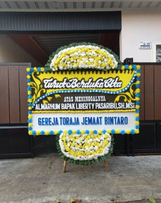 Papan Bunga Duka di Watulondo