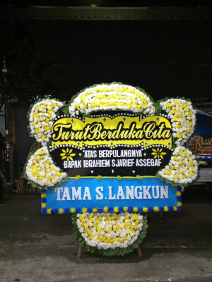 Papan Bunga Duka di Watulondo
